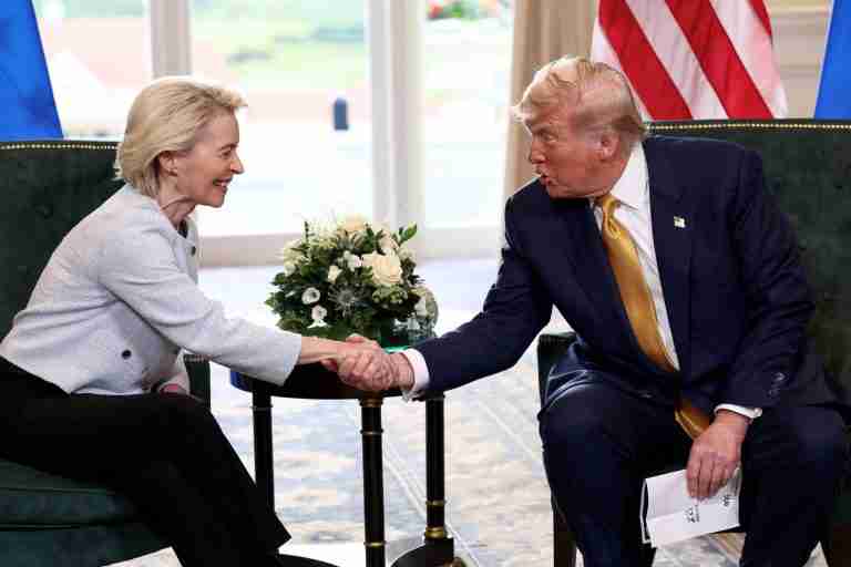 European Parliament votes to approve EU-US trade deal