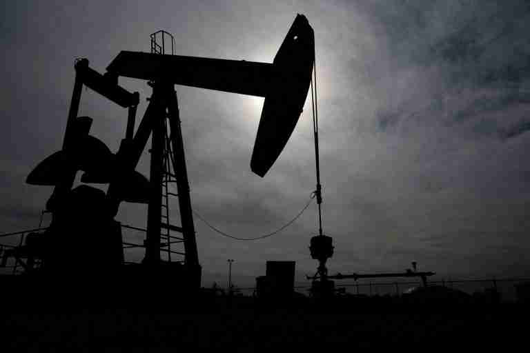 Brent set for 8% weekly fall as Israel, Hezbollah agree ceasefire
