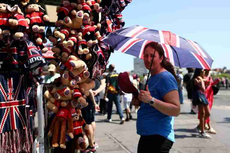 Weather warms up UK retail sales in May in boost for economy