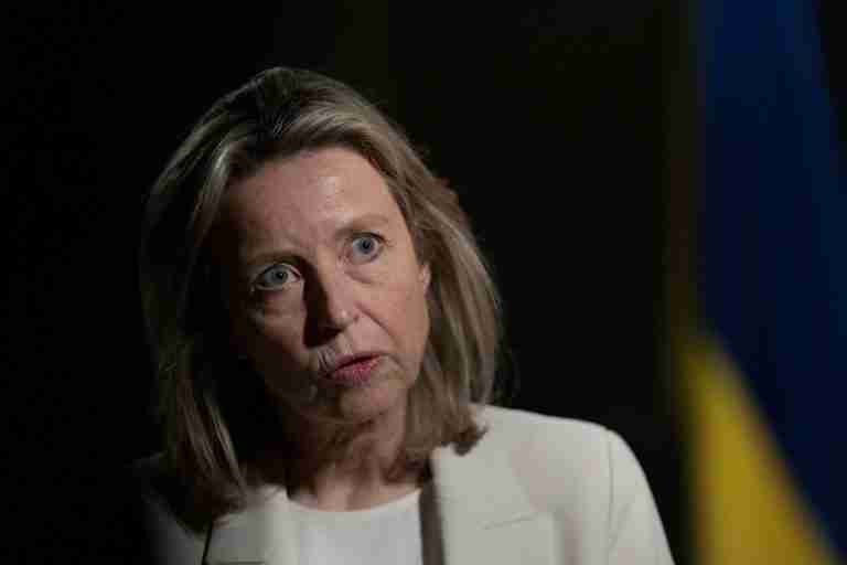 Former Dutch defence minister to lead EU diplomatic service