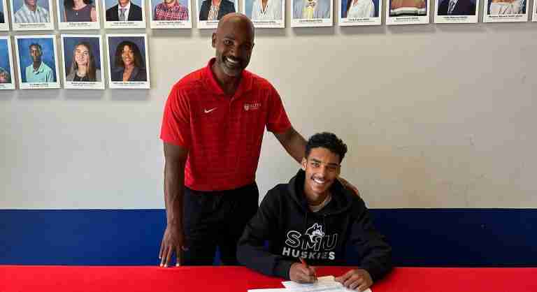 Prospect Gibbons Signs for Saint Mary’s Huskies