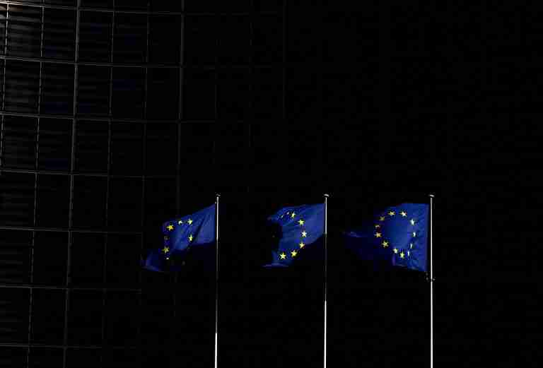 EU drafts ‘Buy European’ rules for public tenders to curb foreign dependence