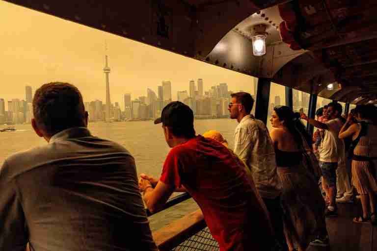 Ontario asks for federal support for wildfire evacuations as smoke spreads