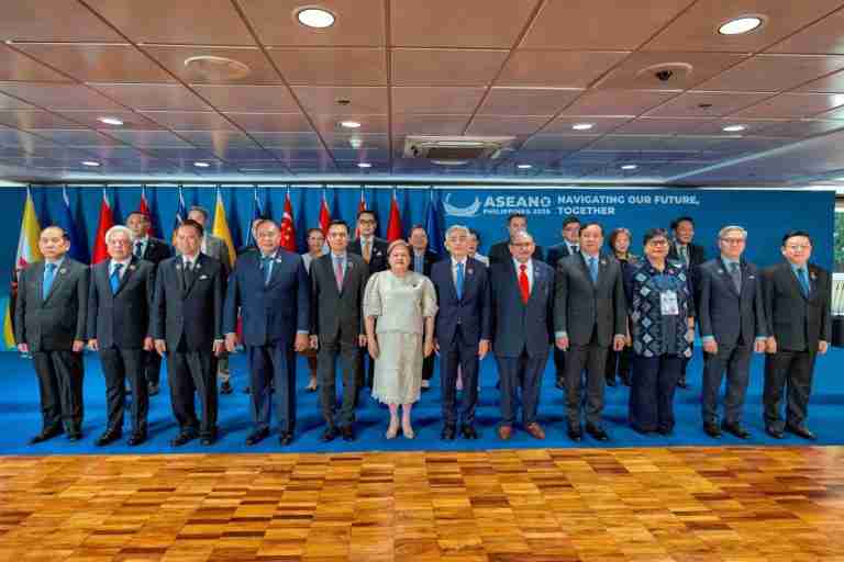 ASEAN top diplomats meet, voice ‘serious concern’ over Middle East hostilities