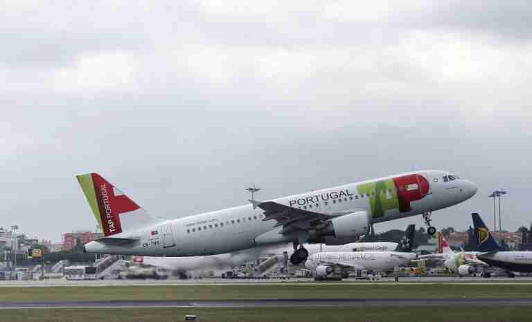 Air France-KLM, Lufthansa submit binding offers for TAP stake
