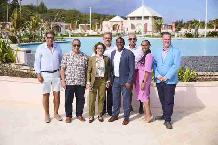 Minister briefed on Fairmont Southampton progress