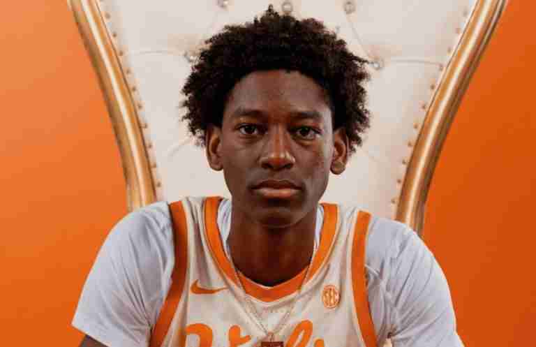 Scott embraces ‘welcome to college’ moment under Barnes at Tennessee