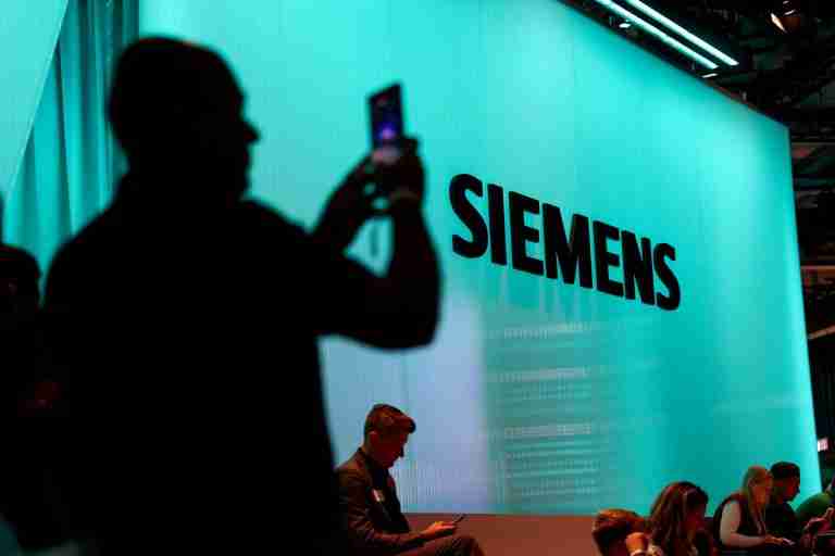 Siemens rides AI boom to post its highest-ever industrial profit