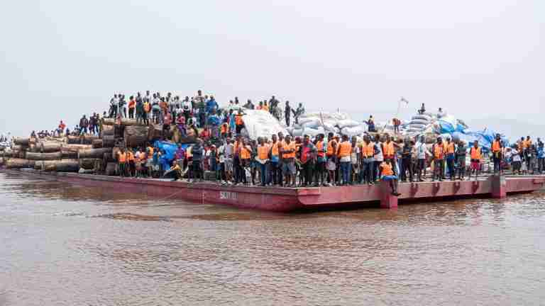 Congo tests passengers after boat that carried suspected Ebola case intercepted near Kinshasa
