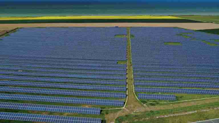European power prices jump as heatwave curbs French nuclear output, German wind