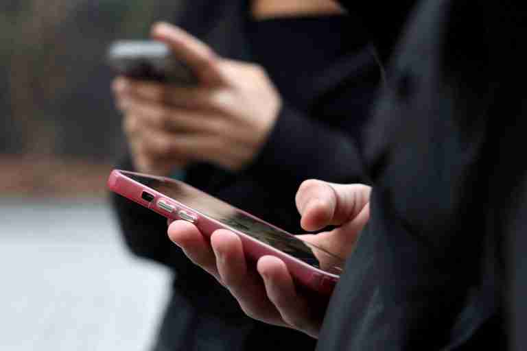 France’s top court blocks social media ban for under-15s