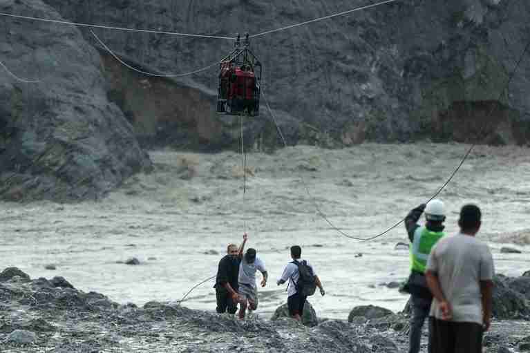 Nepal flood rescue hopes dim amid glimmer of finding tunnel survivors