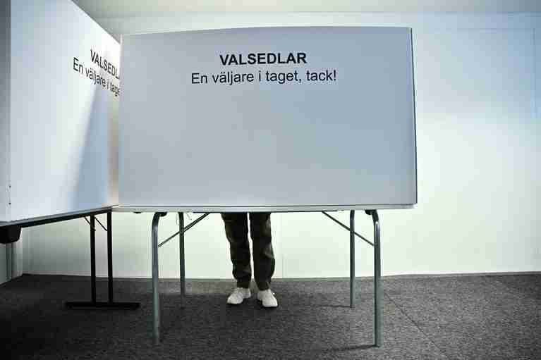 Swedish election is a close race with 10 days to go, poll shows