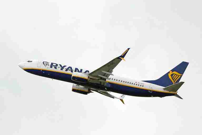 Wizz Air, Ryanair call for NATS overhaul after UK flight disruption