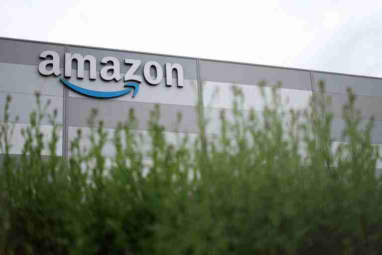 Amazon hires banks for first ever sterling bond sale
