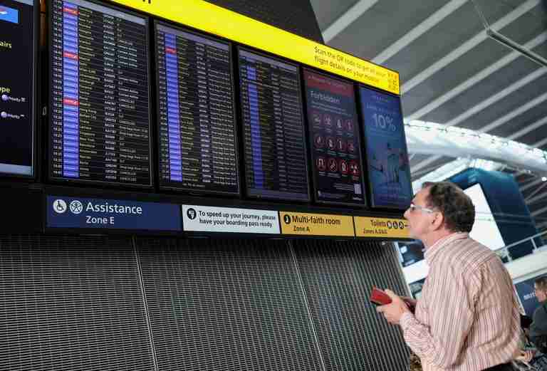 Air traffic control issue disrupts flights at major UK airports
