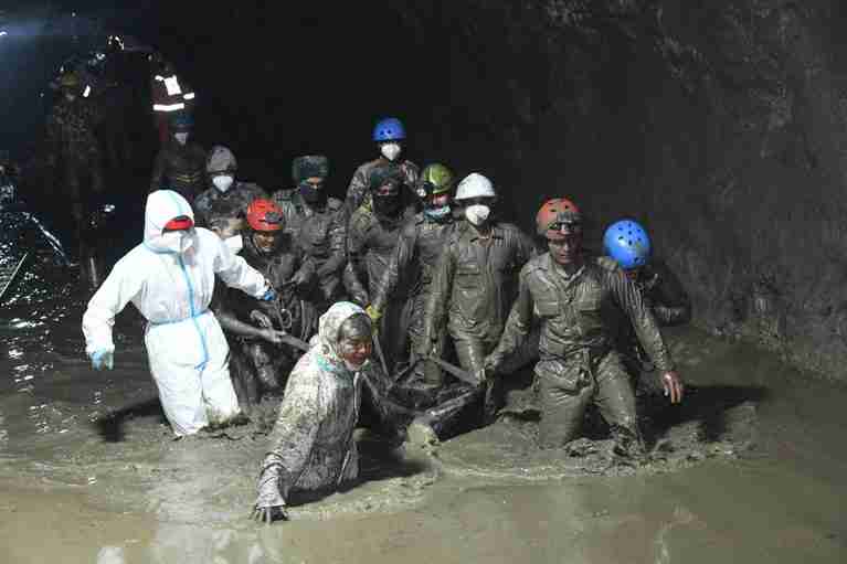 Weeks after Nepal flood, thousands still missing and most recovered bodies unidentified