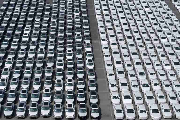 EU seeks China curbs on hybrid car exports to avert trade row, FT reports