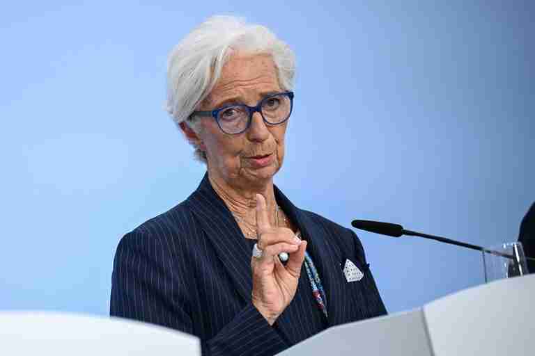 ECB’s Lagarde keeps door open to early exit