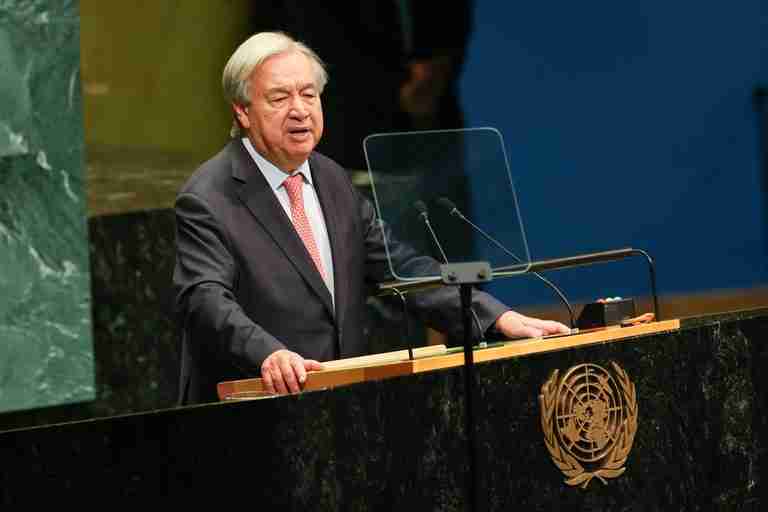 UN chief calls for AI curbs and end to wars in his last assembly address