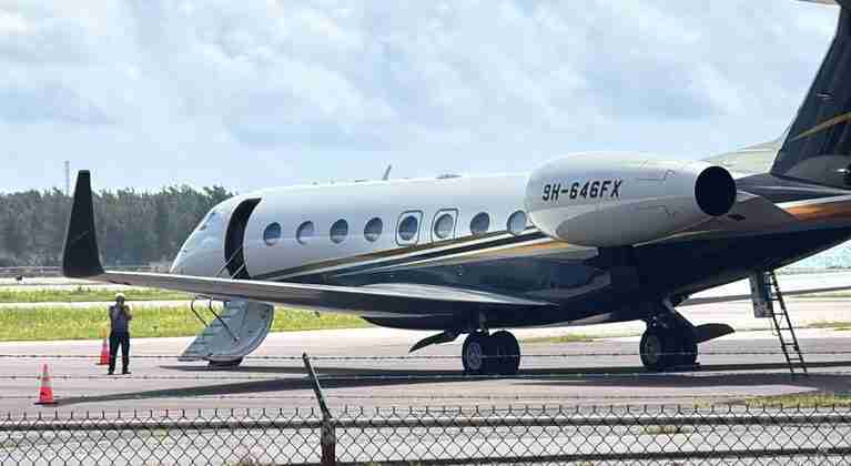 Smoke in cockpit forces plane to divert to Bermuda