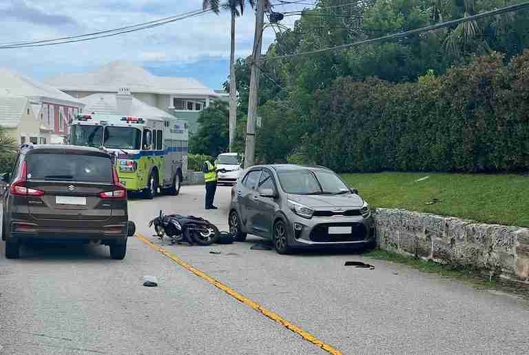 Biker hurt in Harbour Road crash