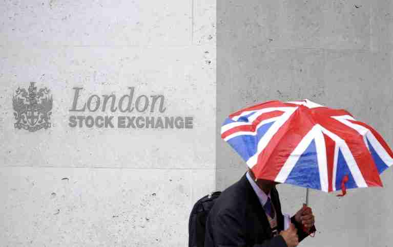 FTSE 100 slips as bond yields hit multi-decade highs, energy shares soar