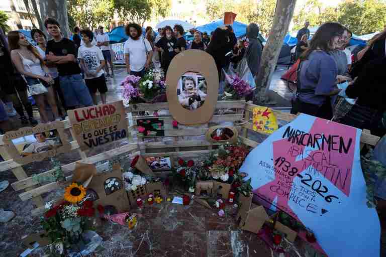 Spanish politicians trade blame after death of octogenarian at heart of housing protests