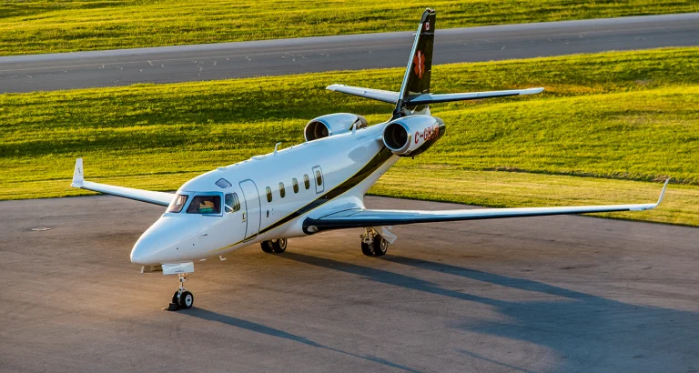 Air ambulance missing between Bermuda and Boston