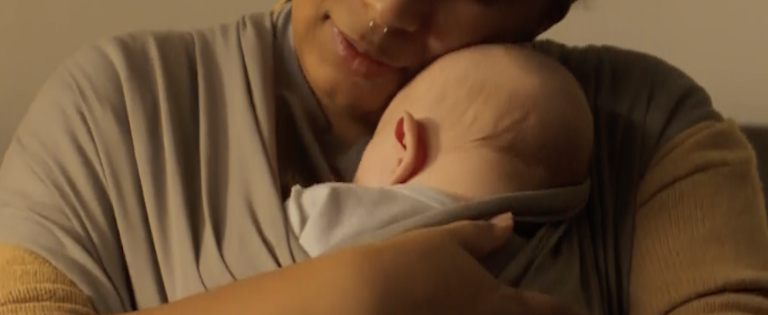 Health Expert Highlights Benefits of Breastfeeding for Babies and Parents